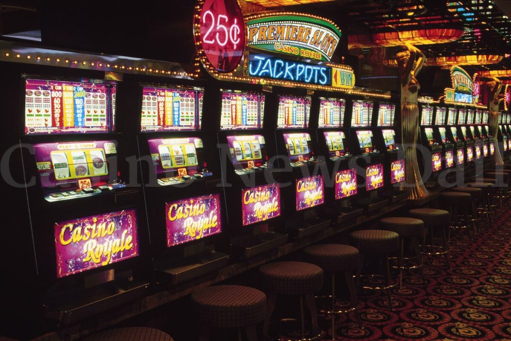 The Various Advantages of Online Slot Games for the Interested Players
